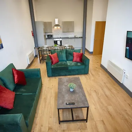 The Larimar Suite-2