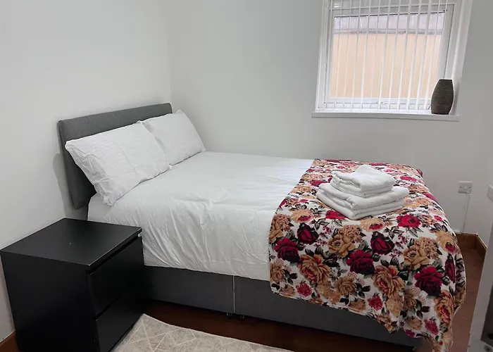 Luxury 2 Bed At Seymour Grove